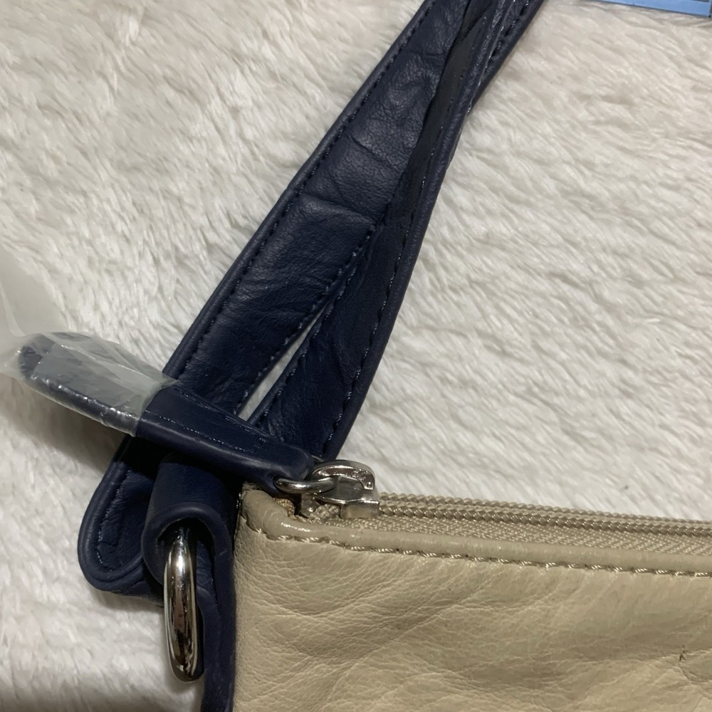 Stone Mountain Women's Crossbody Handbag New - Picture 4 of 12